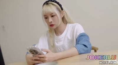  兄妹之間不倫禁忌誘惑理性與情感之間的矛盾一步步引導心智未成熟的哥哥感受人生第一次的噴射 香月遙衣